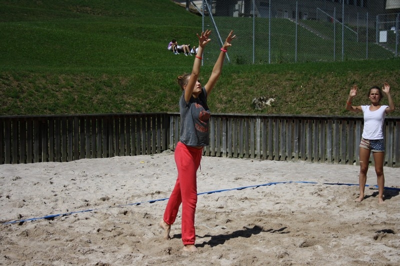 Village Camps International Summer Camp Leysin, Switzerland 2026-08-15 https://www.villagecamps.com/journals_admin/images/706-23-volley (34).jpg